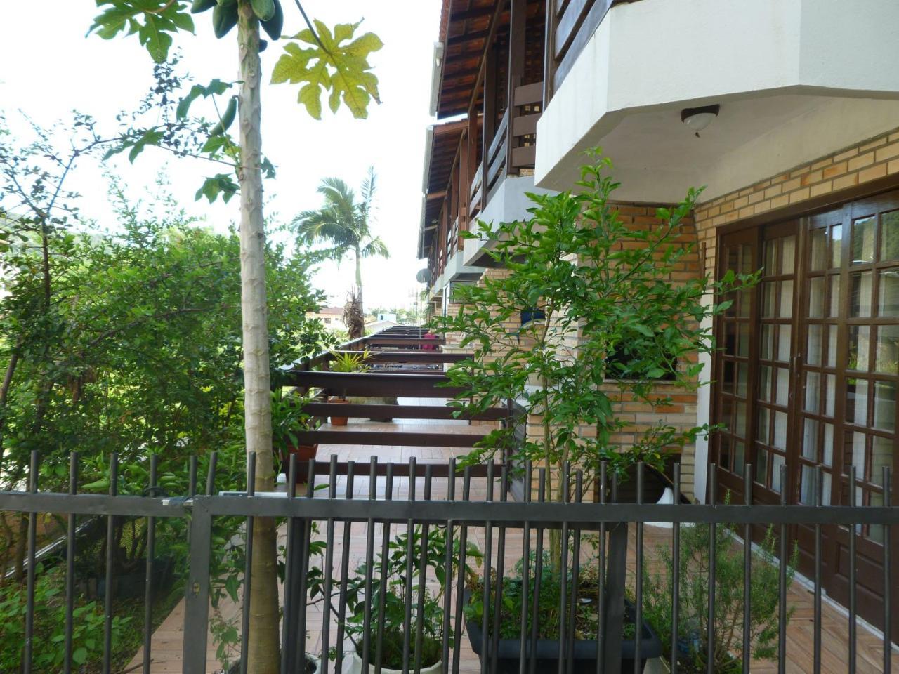 Apartamento 12 - Bombinhas - 200 Metros Da Praia Exterior photo