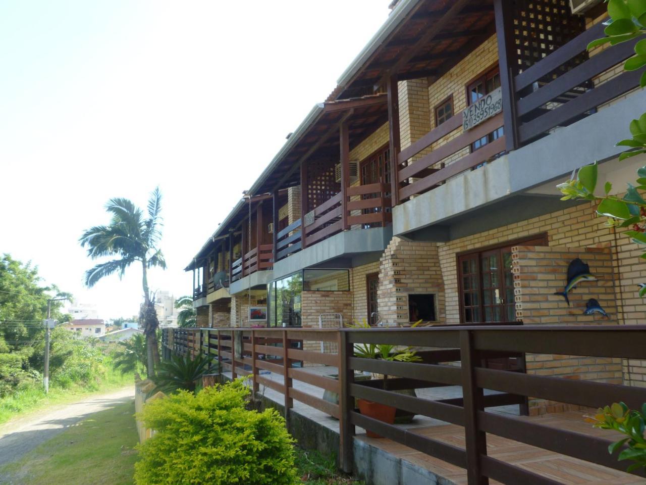 Apartamento 12 - Bombinhas - 200 Metros Da Praia Exterior photo